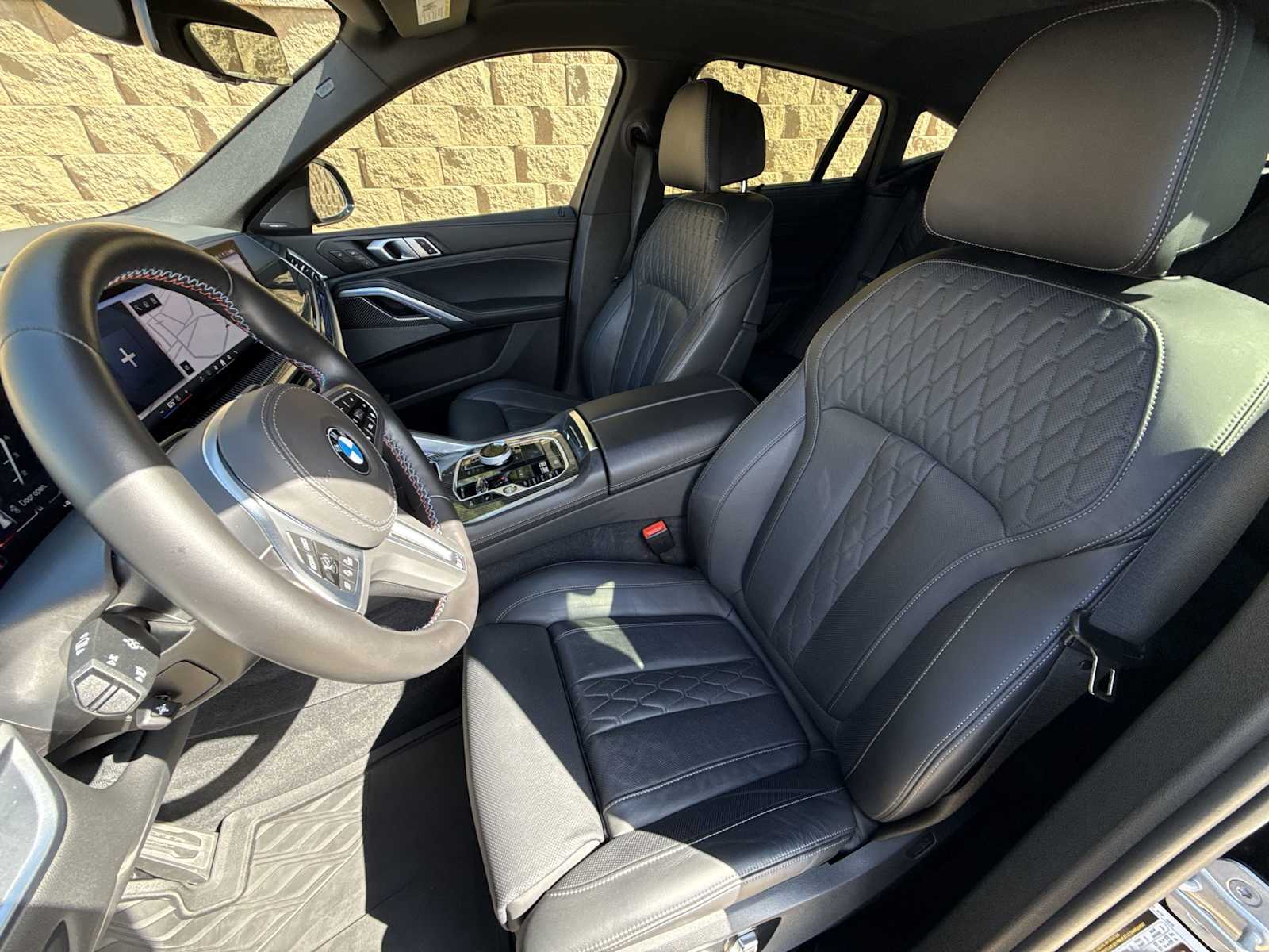 Thumbnail: 2025 BMW X6 - 17