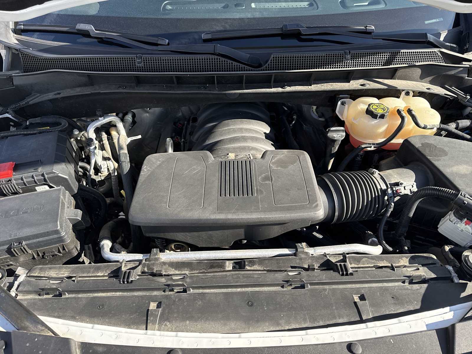 Thumbnail: 2022 Chevrolet Tahoe - 15