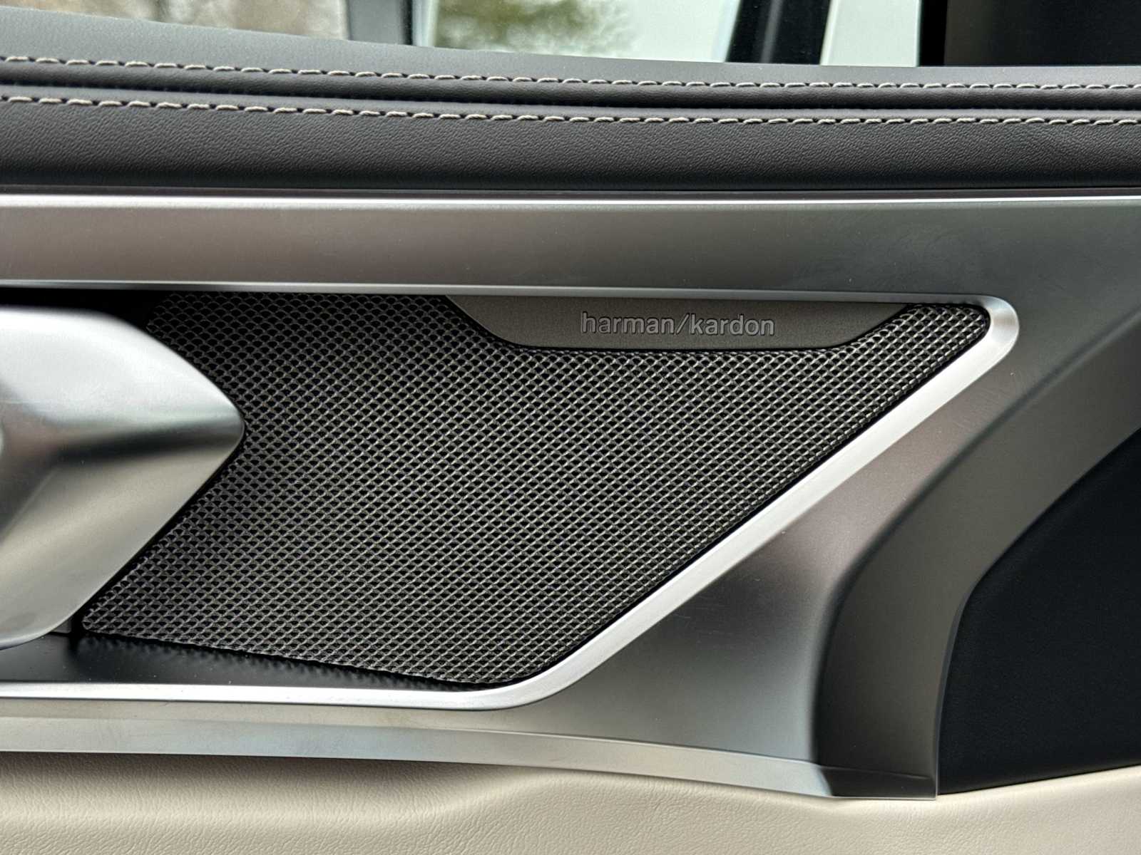 2026 BMW 8 Series 840i - Photo 33