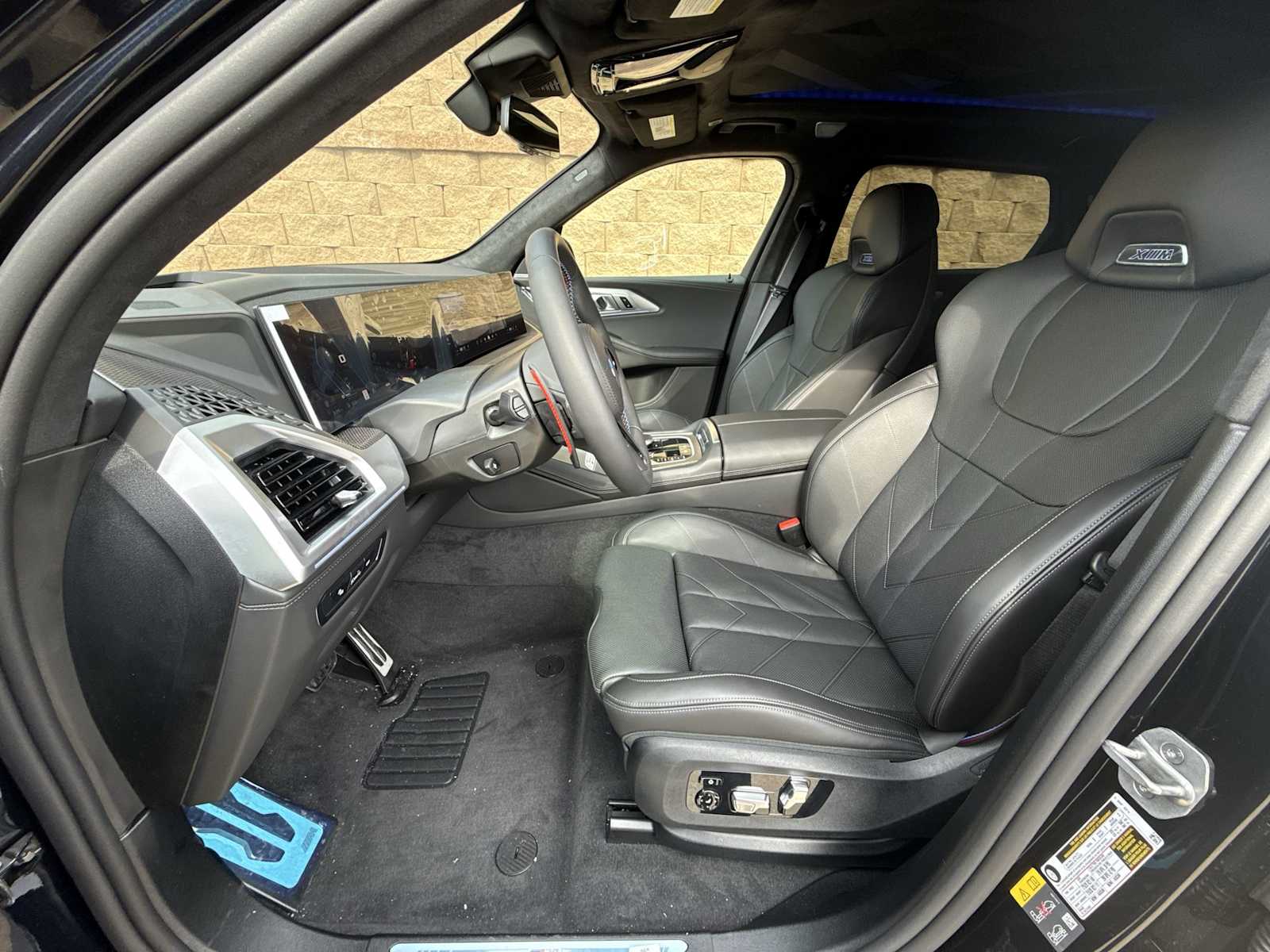 Thumbnail: 2026 BMW XM - 10