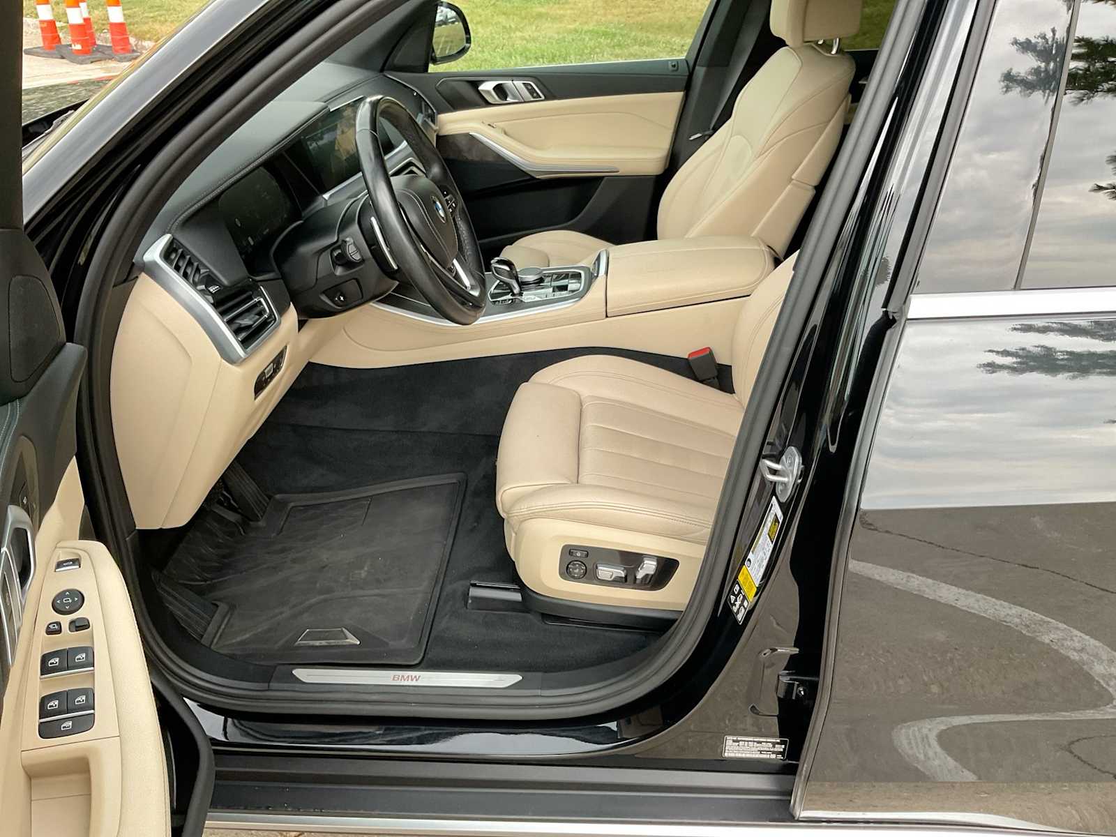 Thumbnail: 2022 BMW X5 - 10