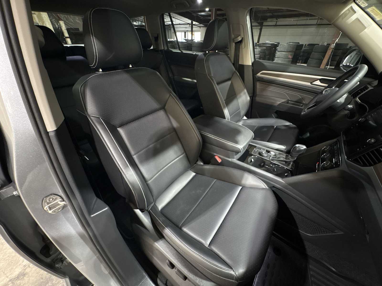 Thumbnail: 2023 Volkswagen Atlas - 19