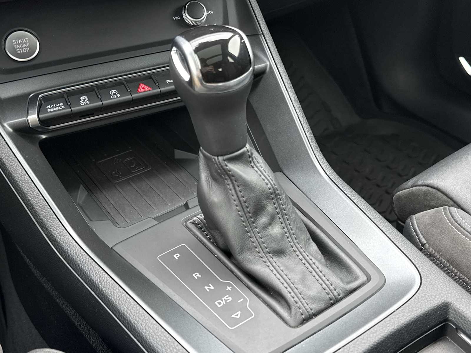 Thumbnail: 2020 Audi Q3 - 35