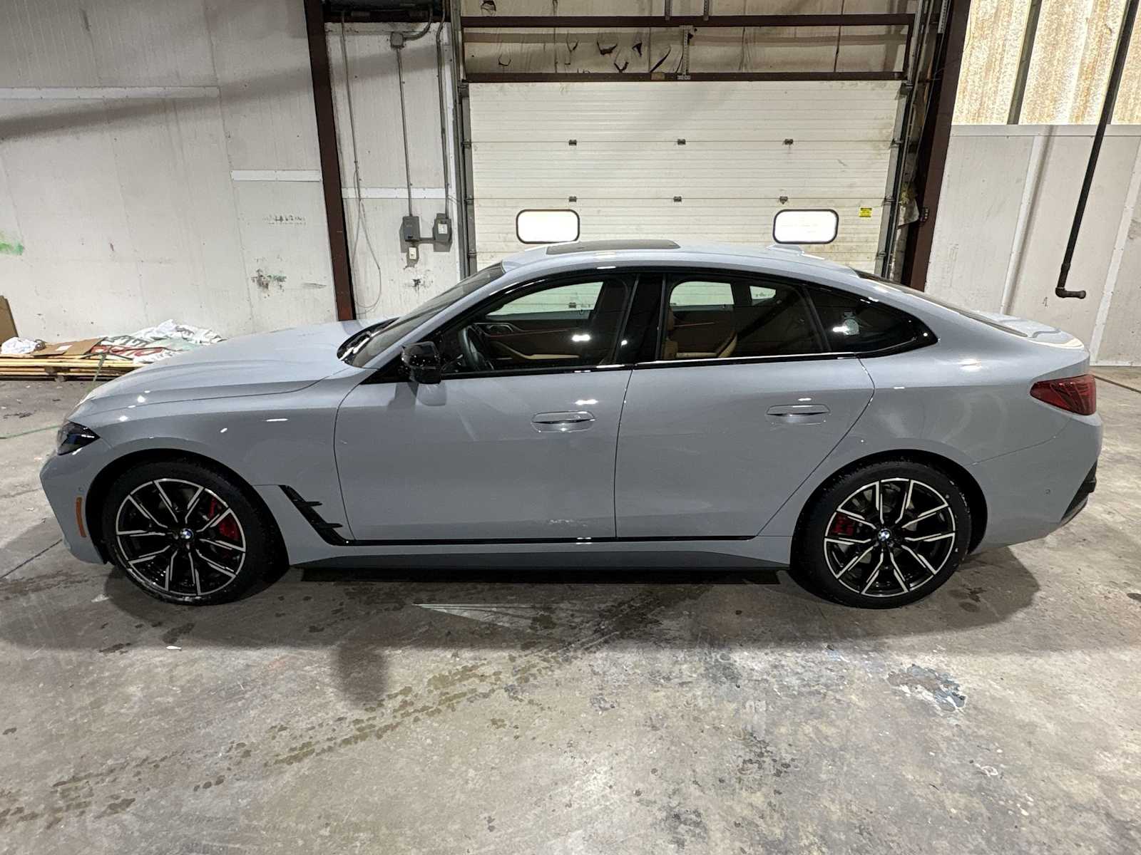 Thumbnail: 2025 BMW i4 - 11