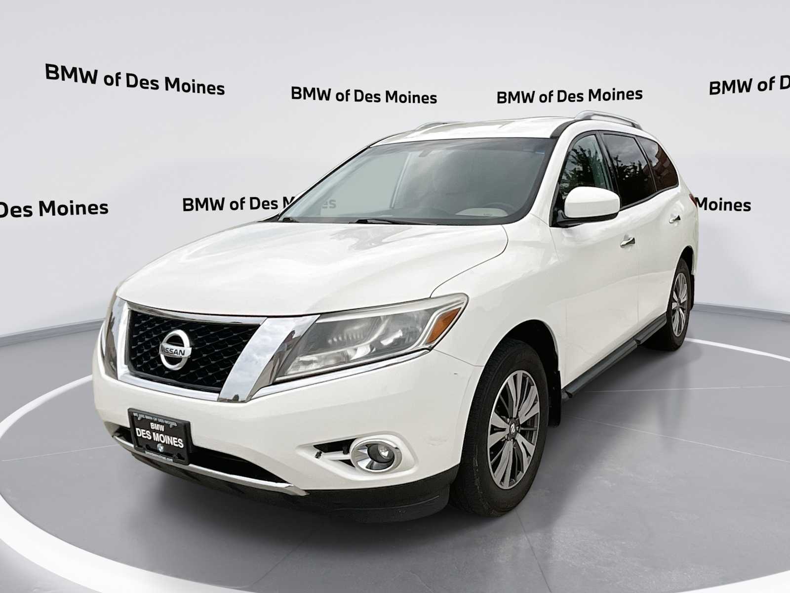 2016 Nissan Pathfinder SV -
                  Urbandale, IA