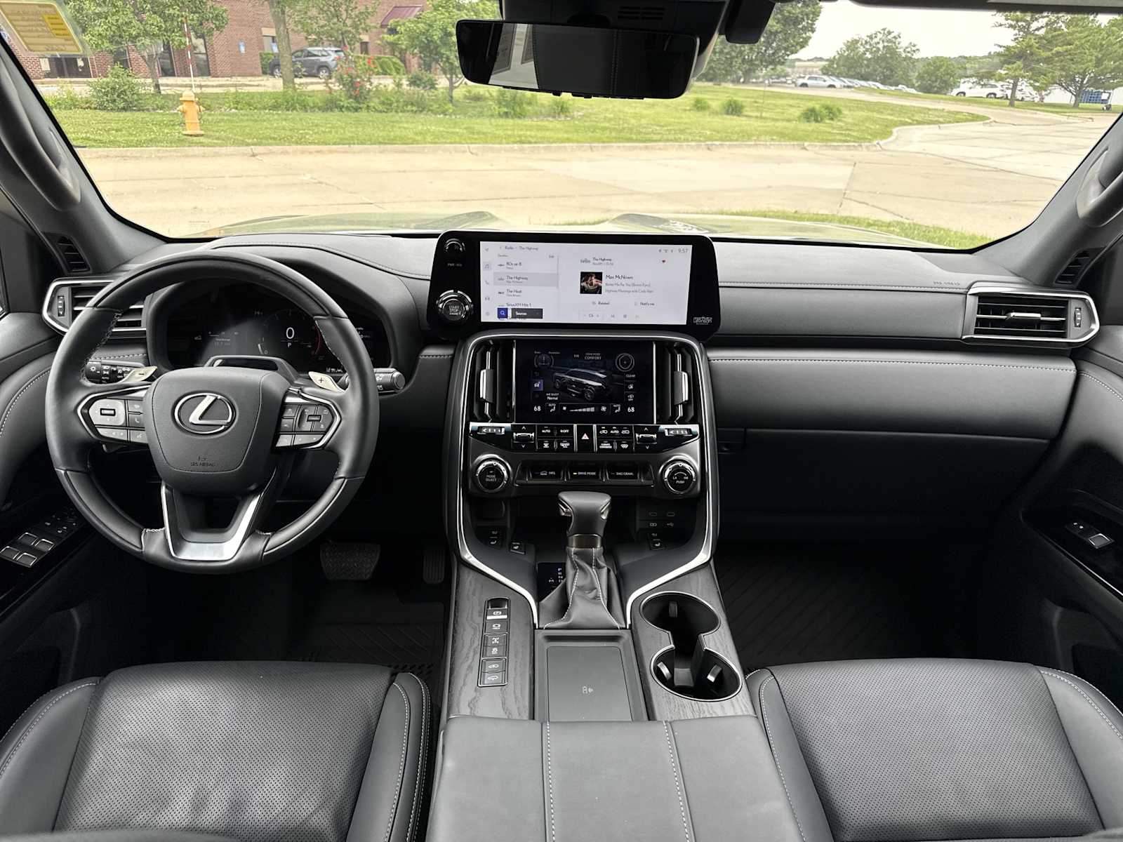 Thumbnail: 2025 Lexus ES - 15