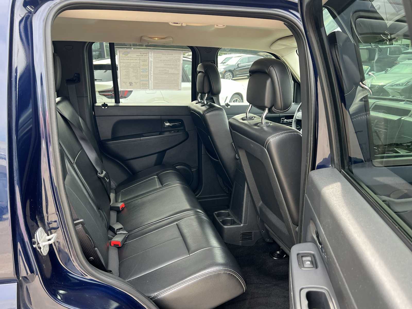 Thumbnail: 2012 Jeep Liberty - 18