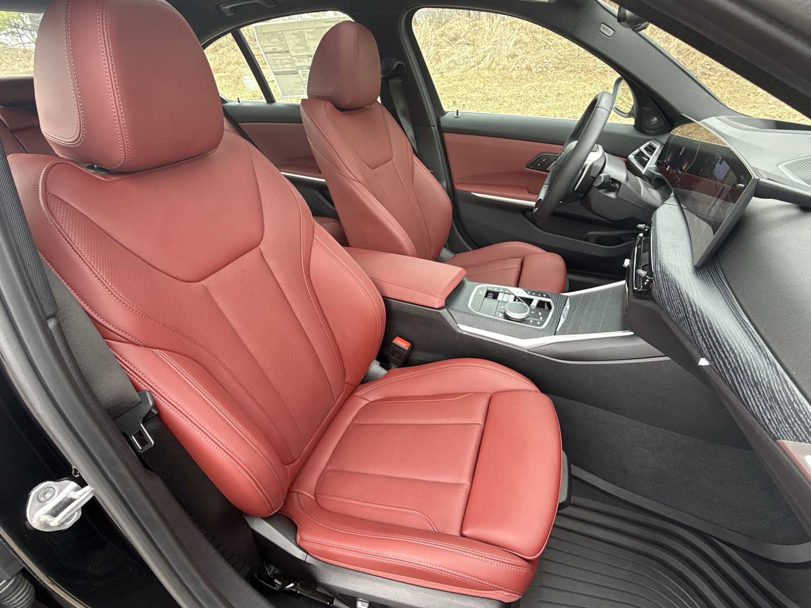 Thumbnail: 2025 BMW 3 Series - 24