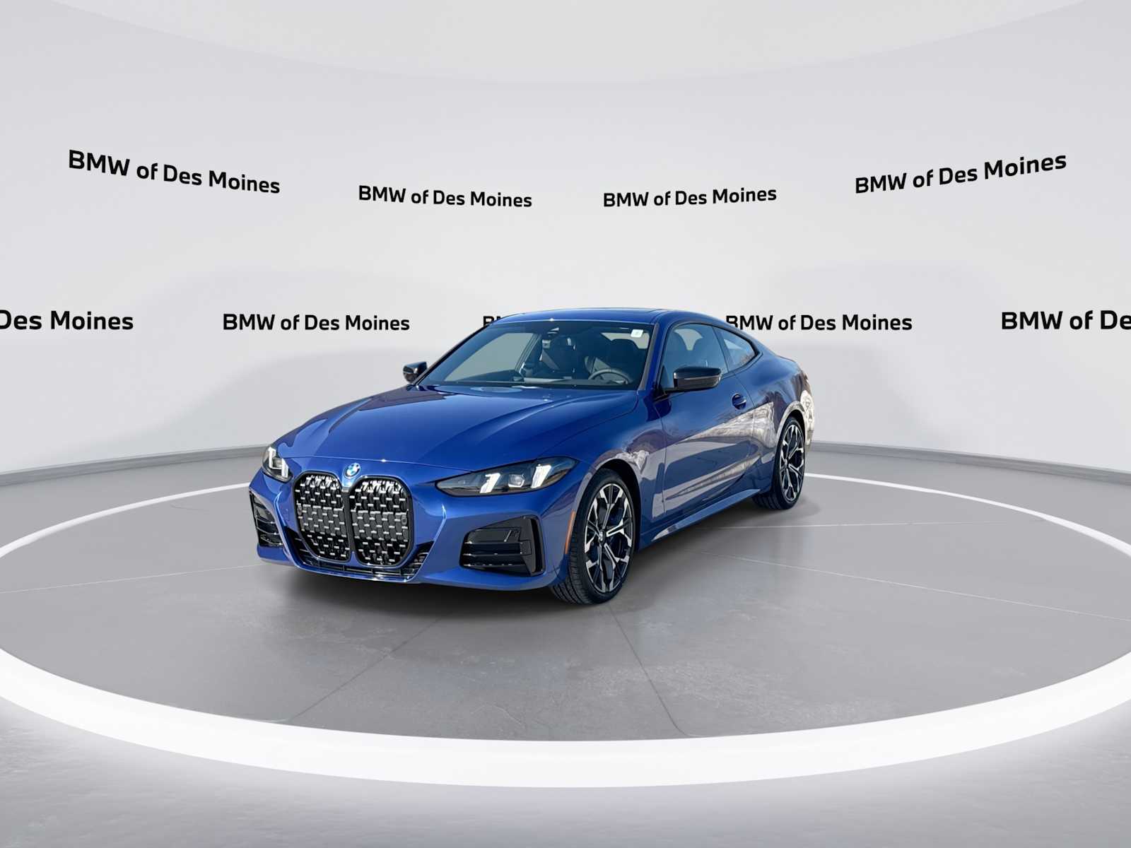 Thumbnail: 2026 BMW 4 Series - 4