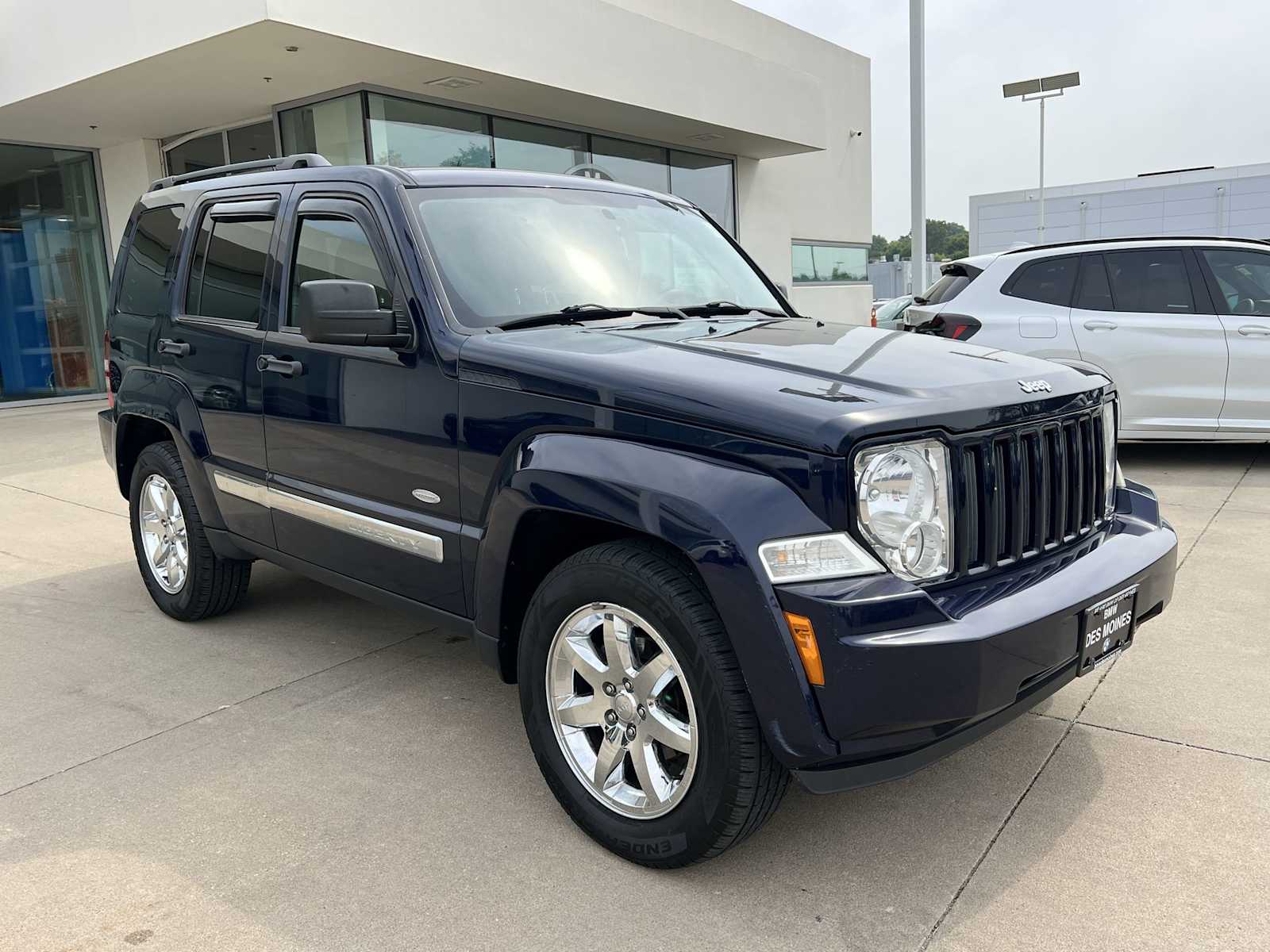 Thumbnail: 2012 Jeep Liberty - 8