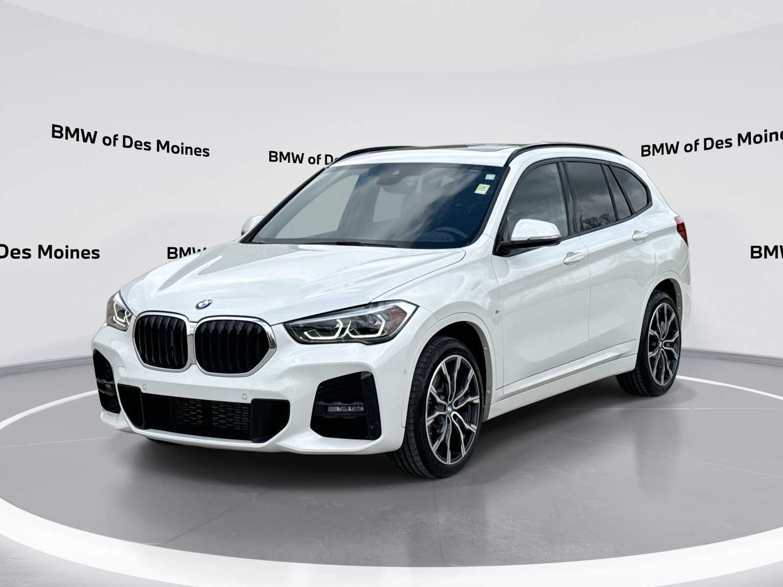 Thumbnail: 2021 BMW X1 - 1