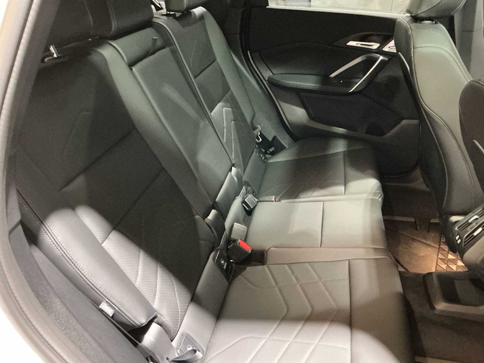 Thumbnail: 2025 BMW X1 - 21