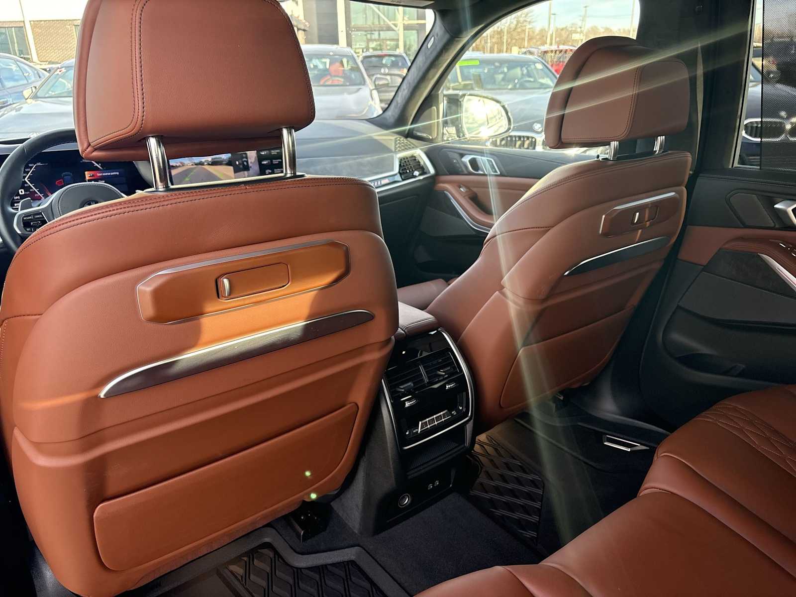 Thumbnail: 2025 BMW X7 - 25