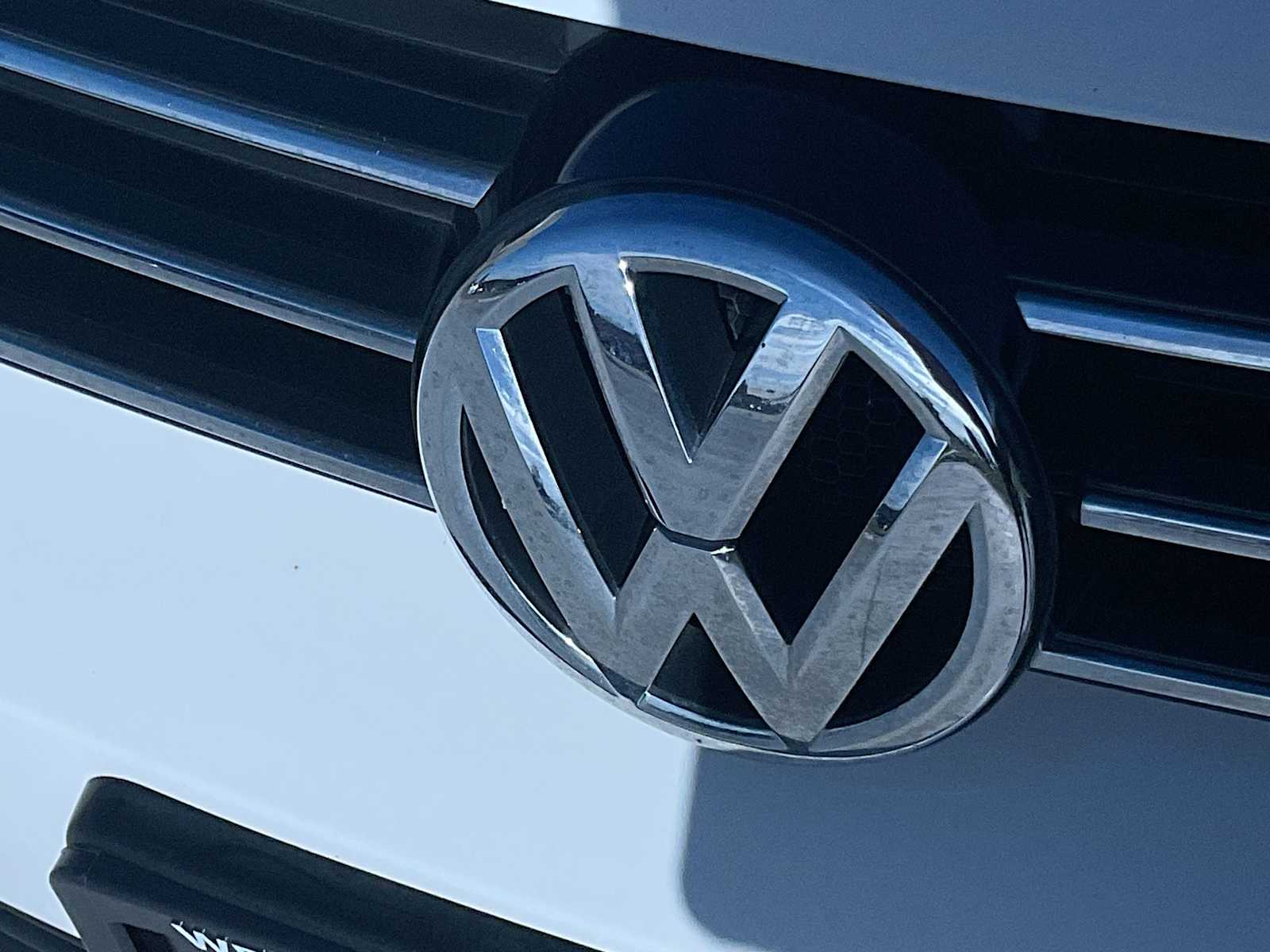 Thumbnail: 2014 Volkswagen Eos - 20