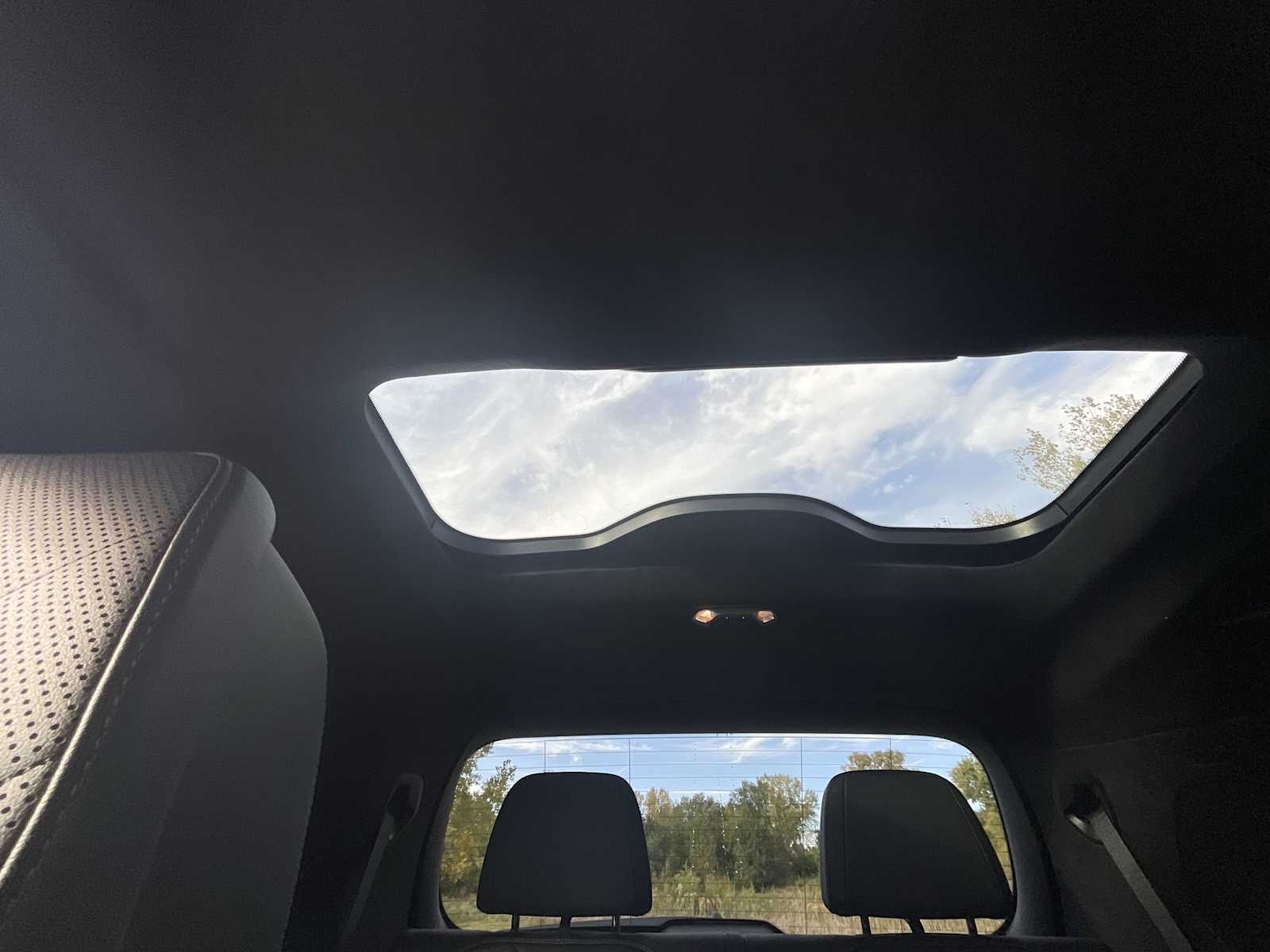 Thumbnail: 2026 BMW X7 - 23