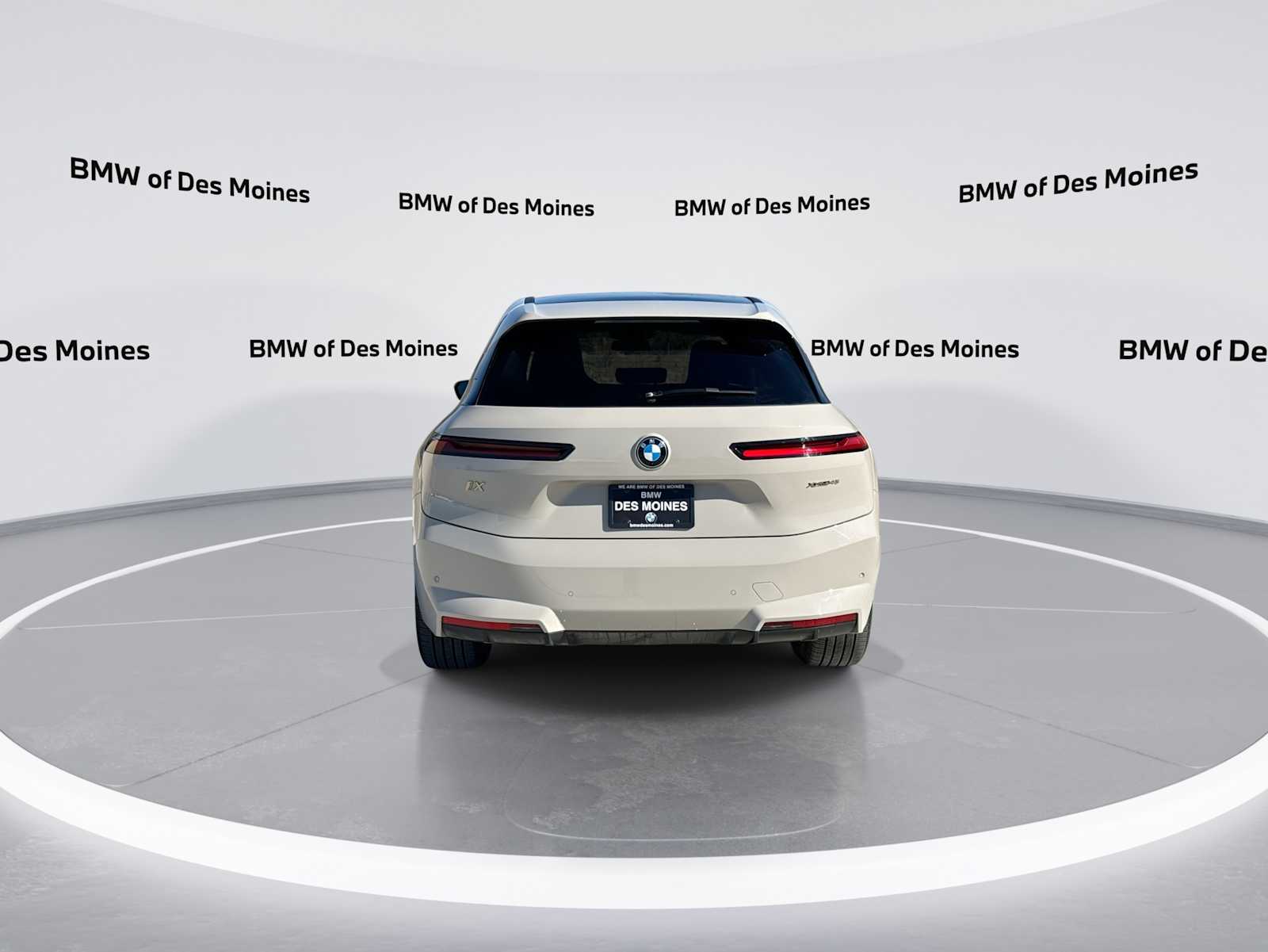 Thumbnail: 2026 BMW iX - 7