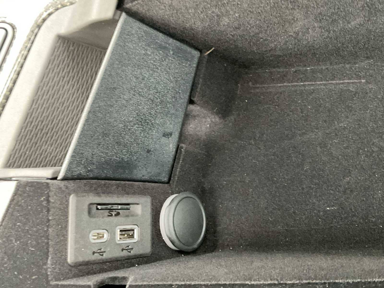 Thumbnail: 2024 Cadillac CT4 - 33