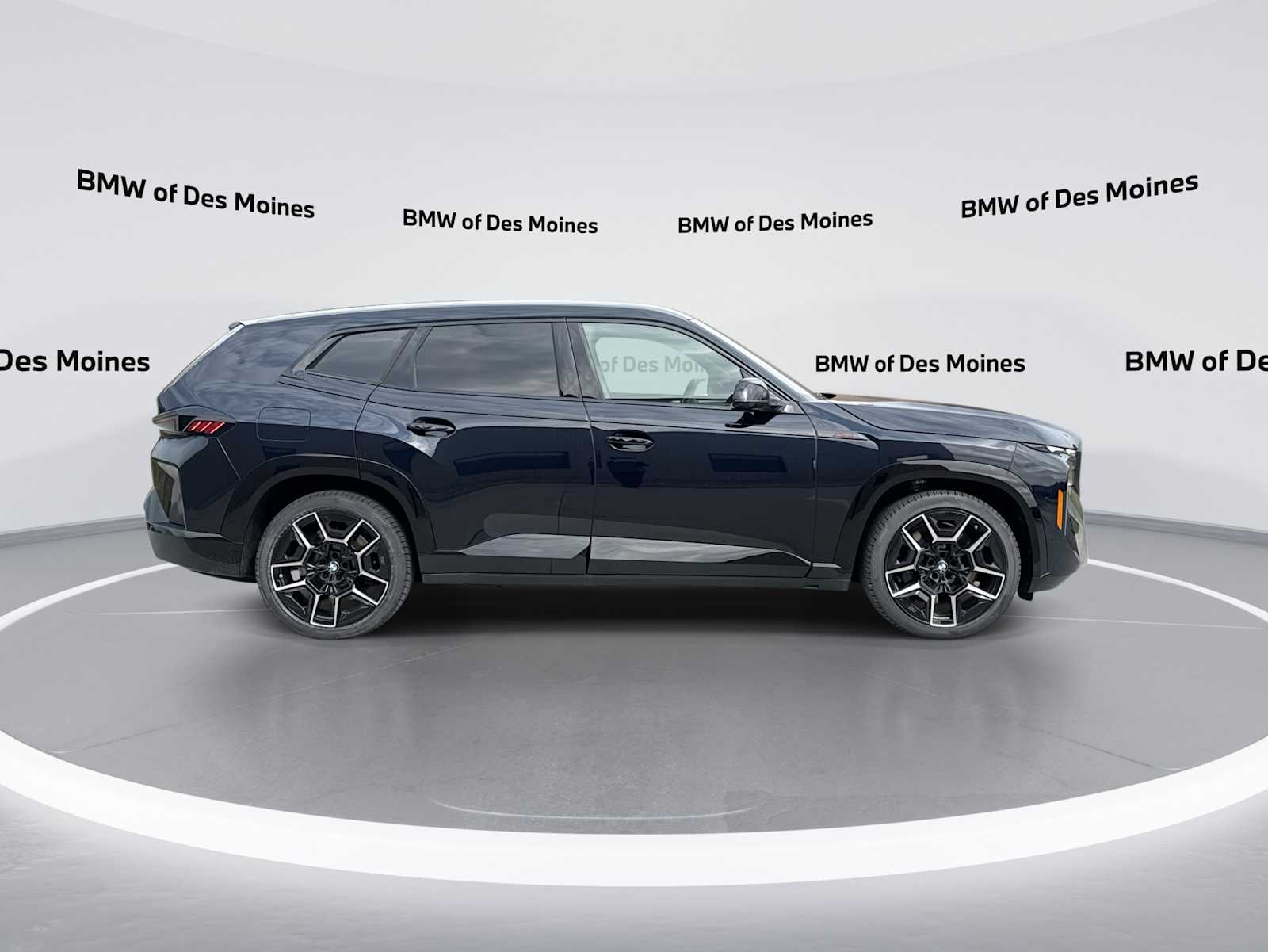 Thumbnail: 2026 BMW XM - 9