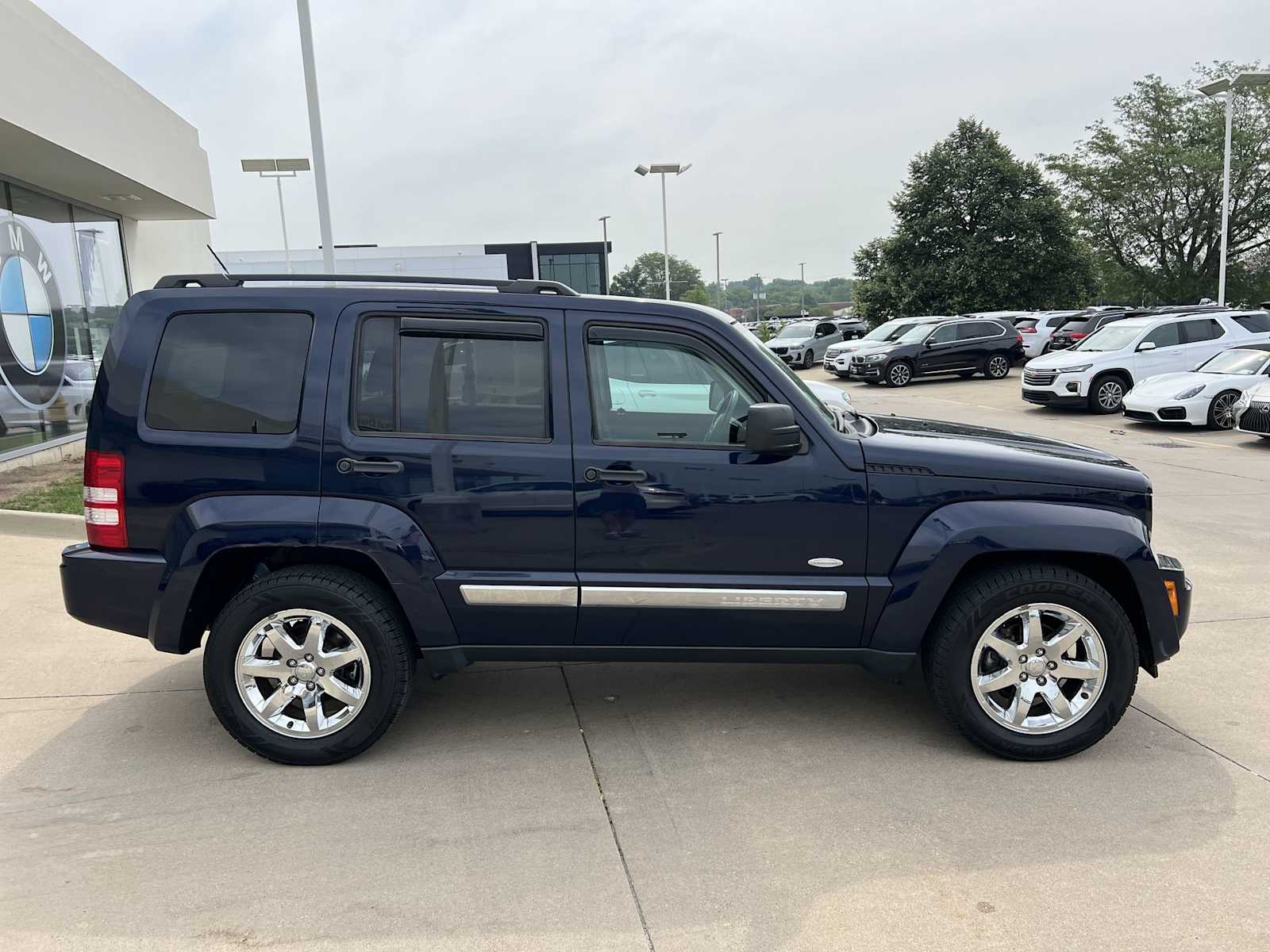 Thumbnail: 2012 Jeep Liberty - 7