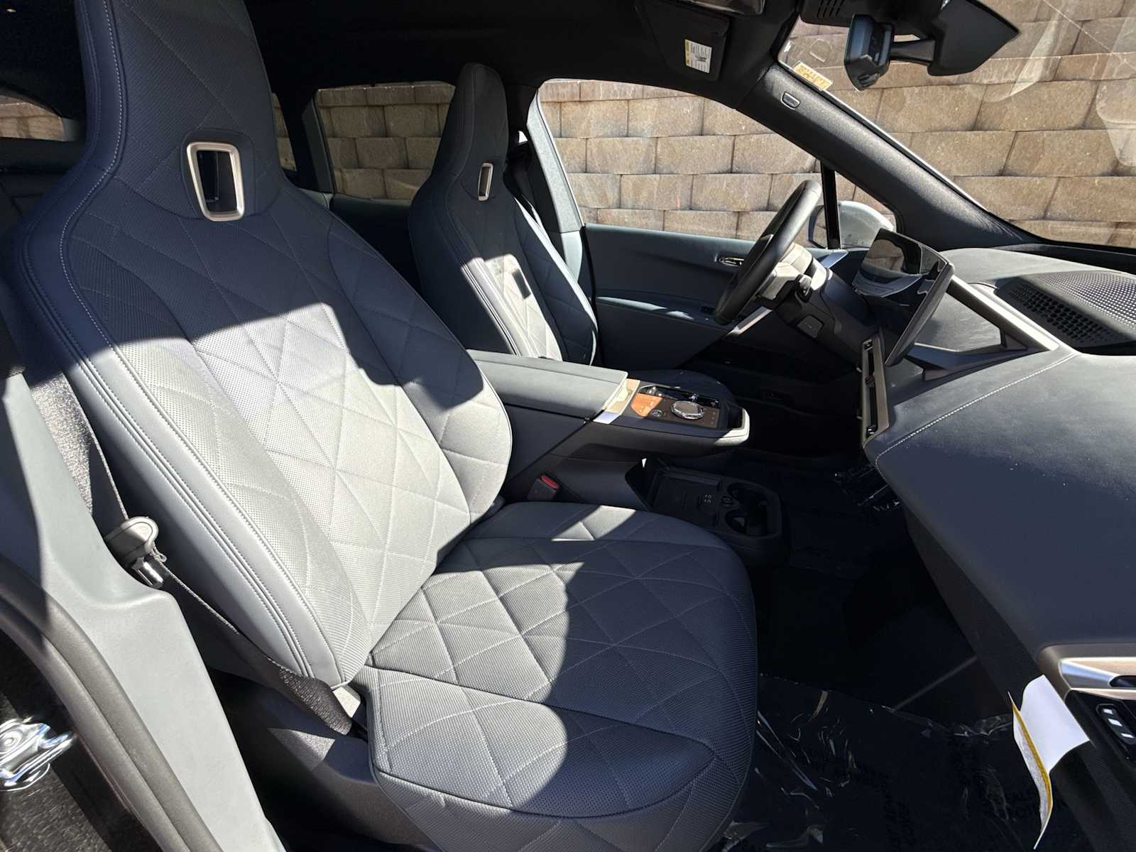 Thumbnail: 2026 BMW iX - 22