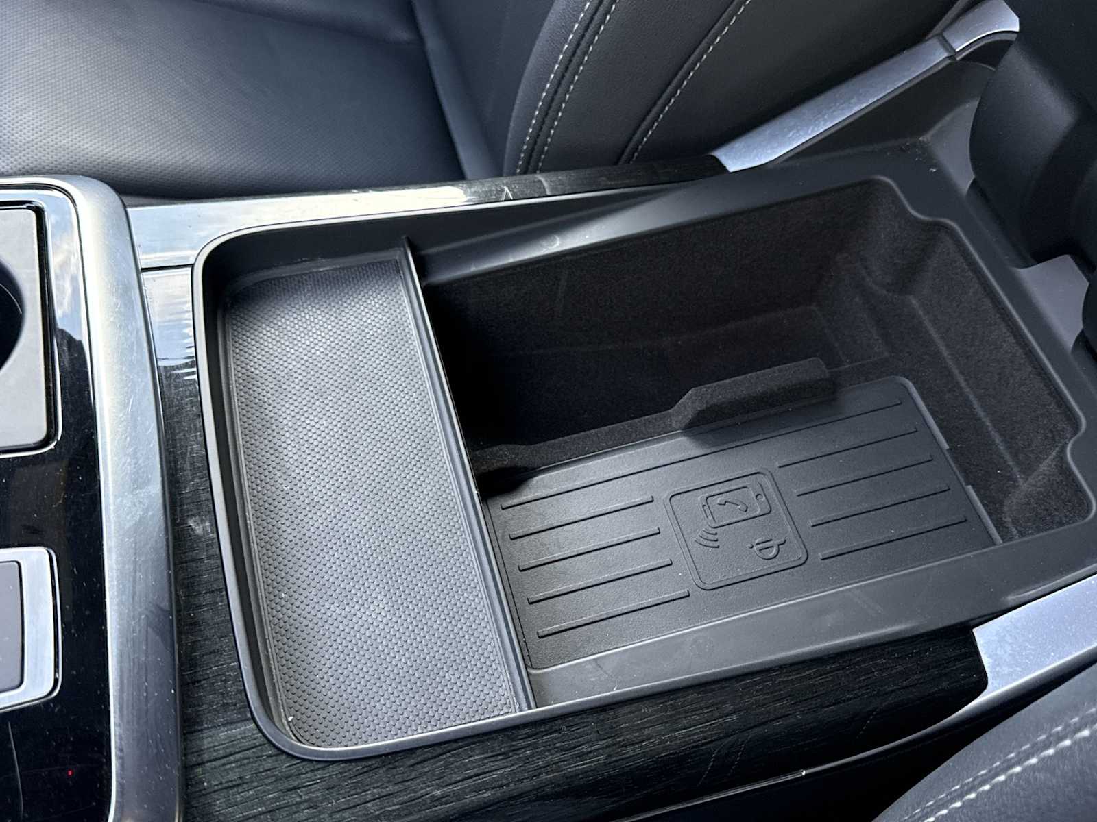 Thumbnail: 2022 Audi Q8 - 34