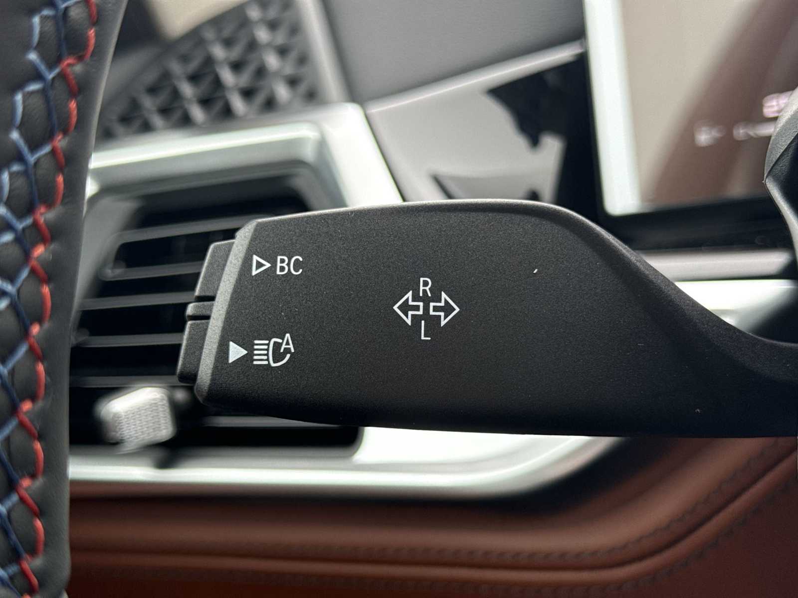 Thumbnail: 2026 BMW X7 - 29