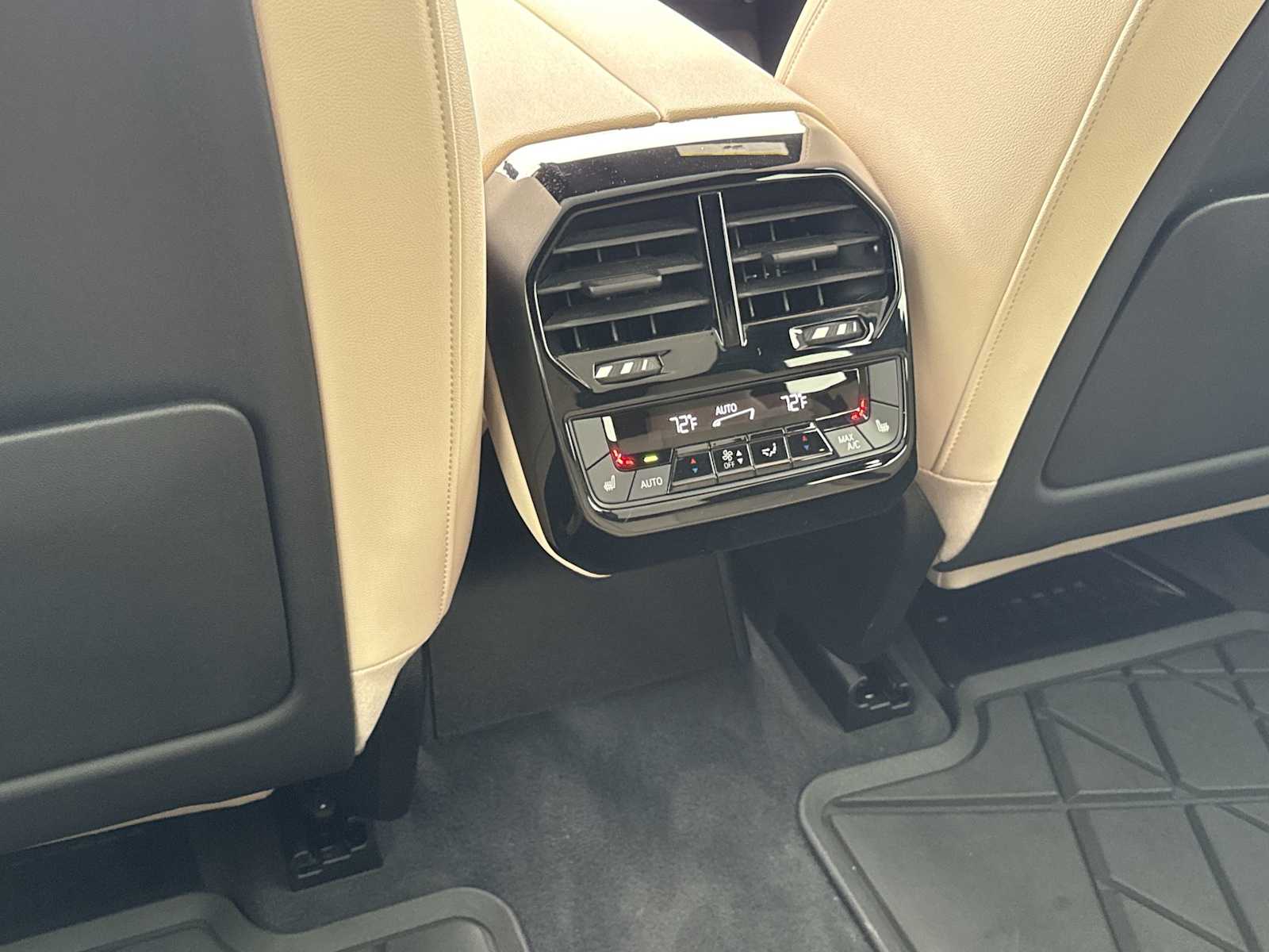 2024 BMW iX Base - Photo 39