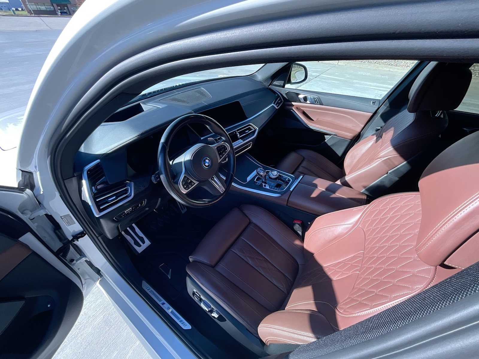 Thumbnail: 2023 BMW X5 - 11