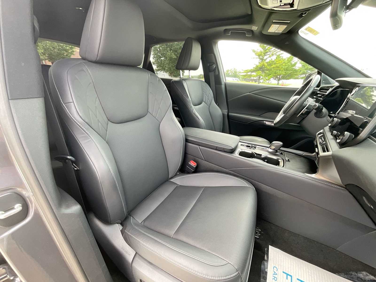 Thumbnail: 2023 Lexus RX - 24