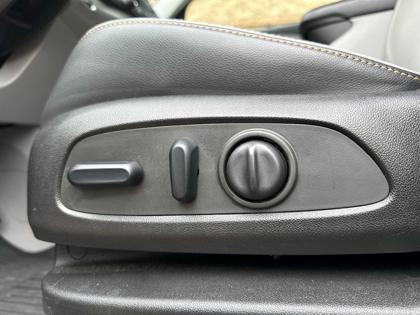 Thumbnail: 2019 GMC Terrain - 18