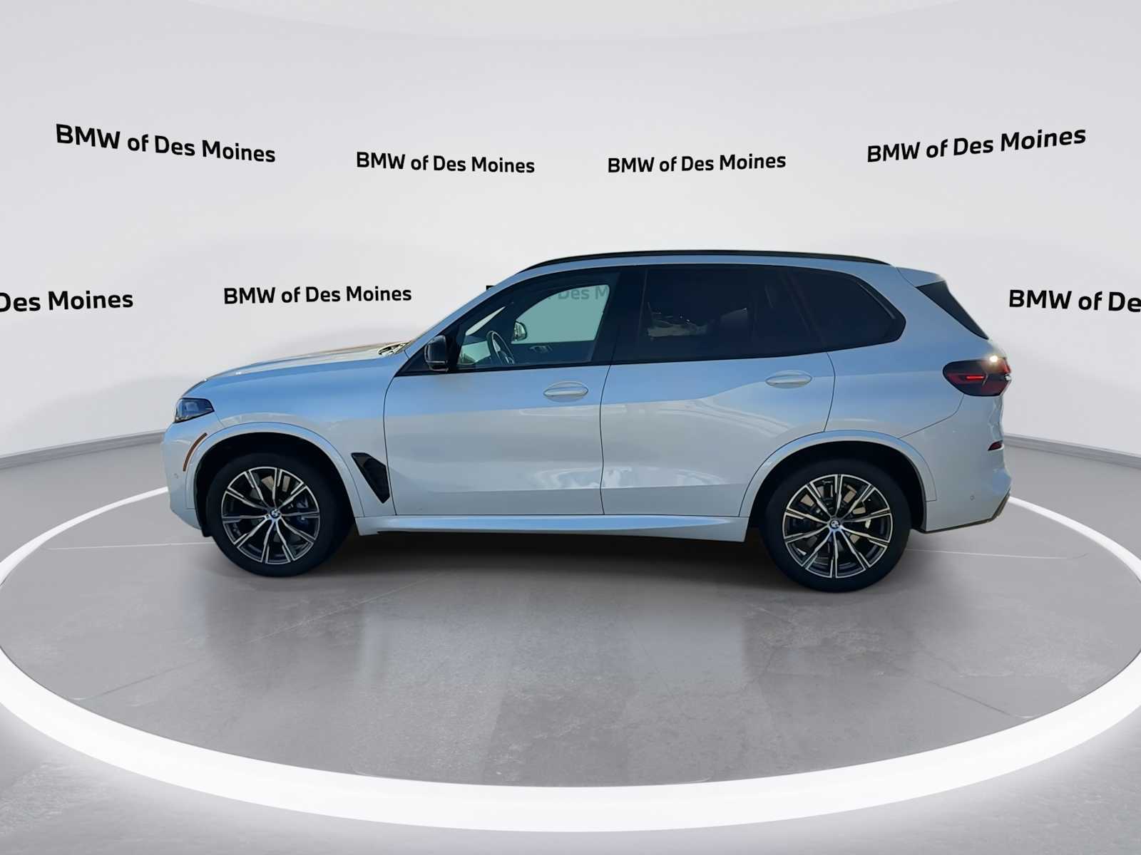 Thumbnail: 2025 BMW X5 - 5