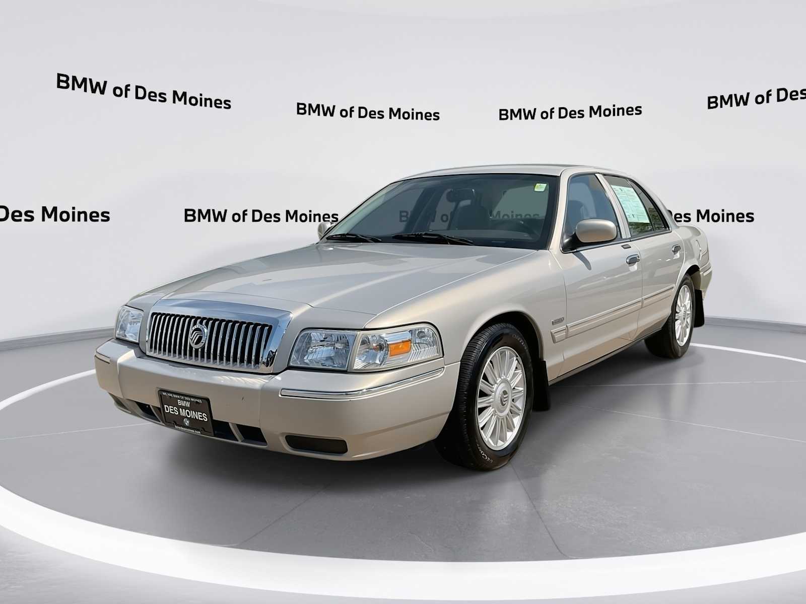 2009 Mercury Grand Marquis LS -
                  Urbandale, IA