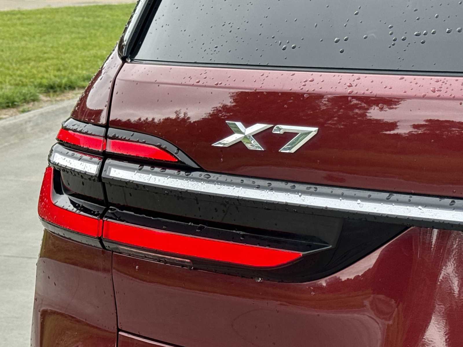 Thumbnail: 2024 BMW X7 - 13