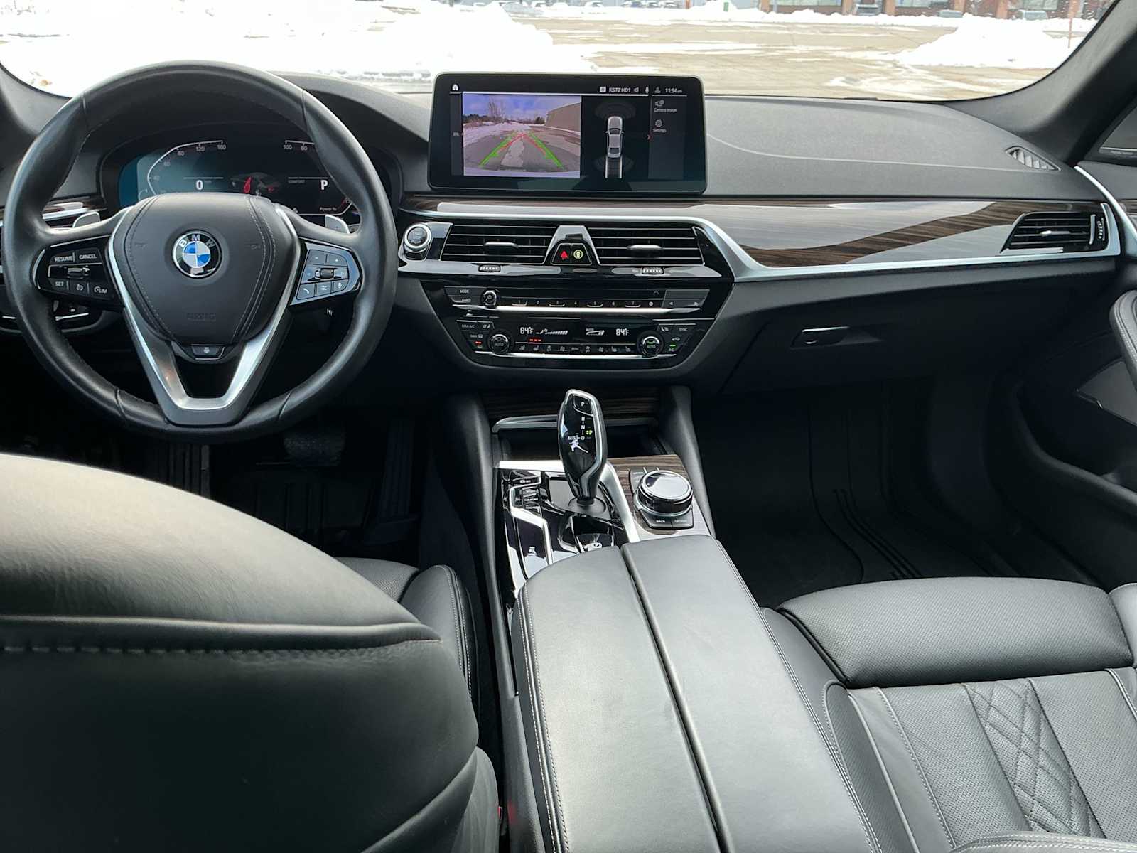 Thumbnail: 2022 BMW 5 Series - 19