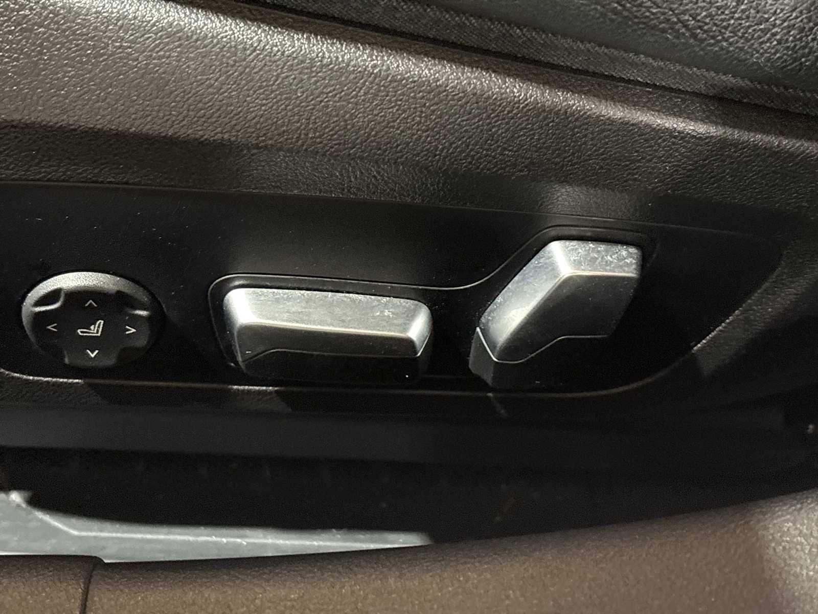 Thumbnail: 2023 BMW 3 Series - 17