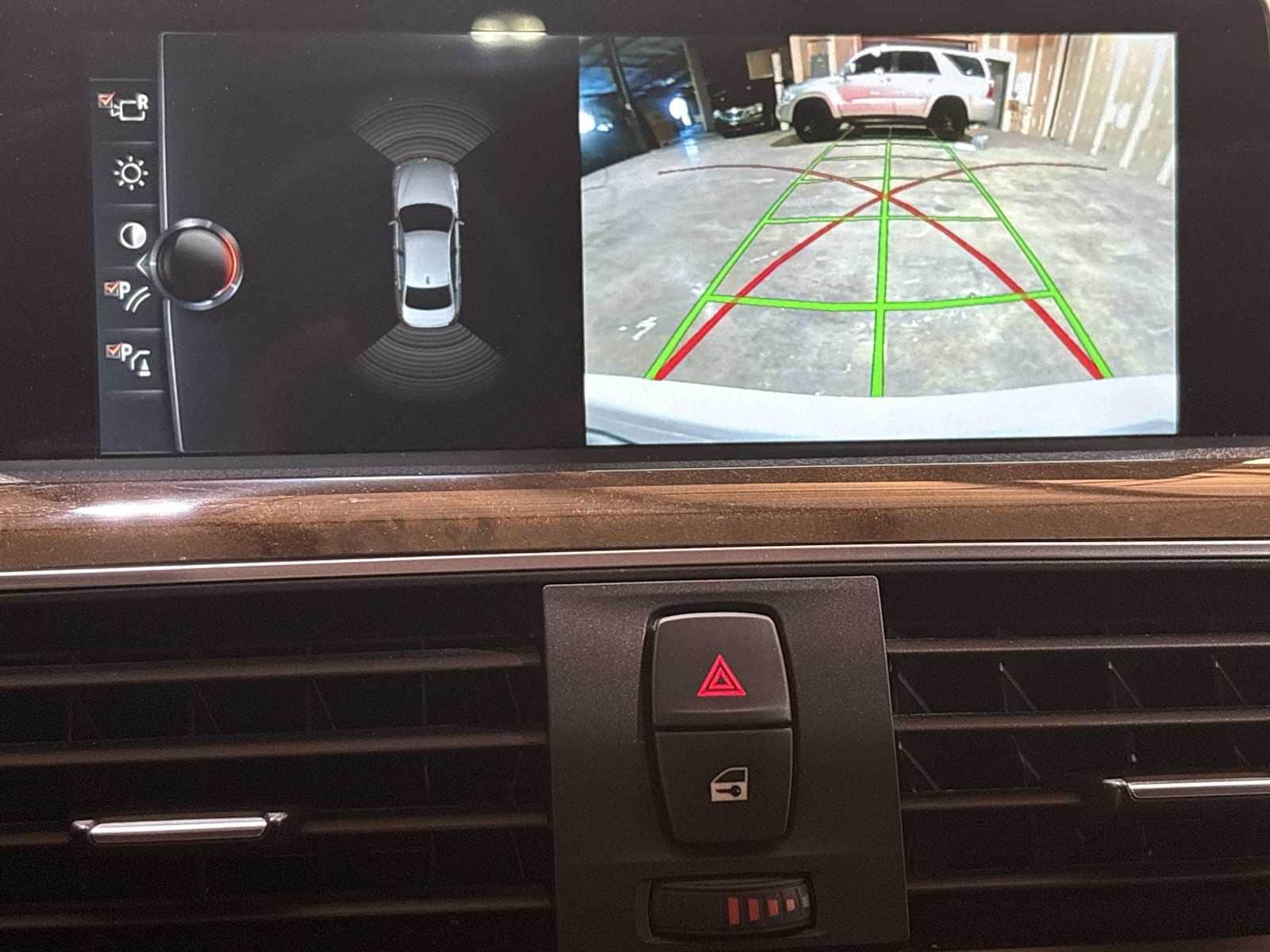 Thumbnail: 2017 BMW 3 Series - 28