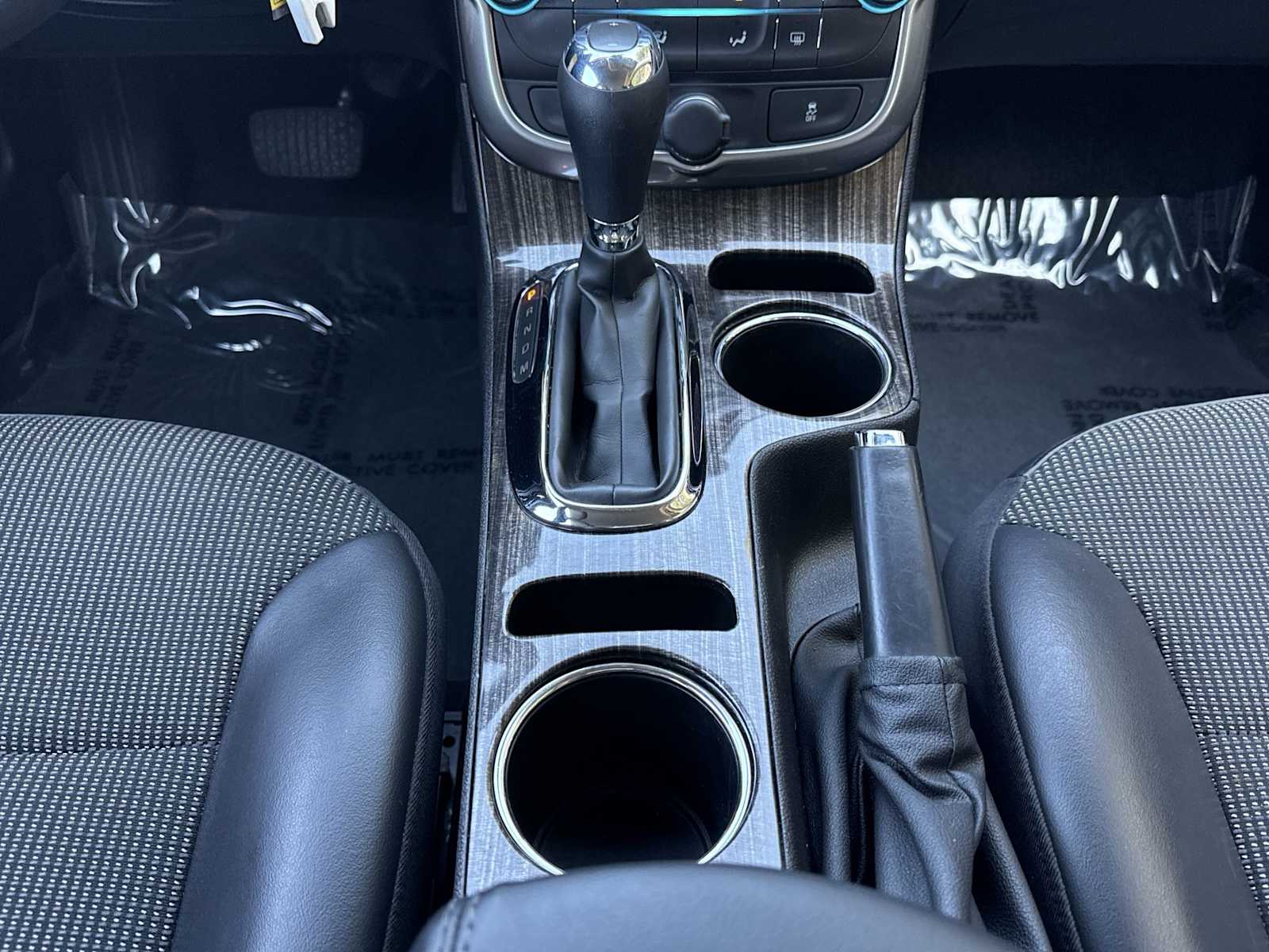 Thumbnail: 2015 Chevrolet Malibu - 38