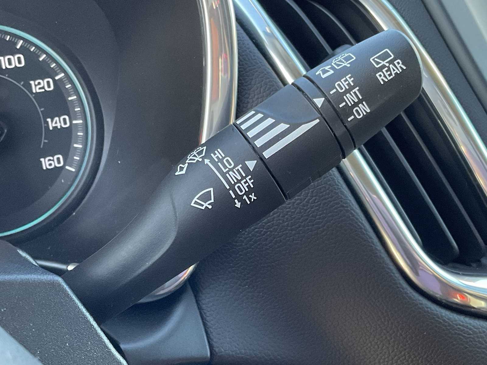 Thumbnail: 2020 Chevrolet Equinox - 26