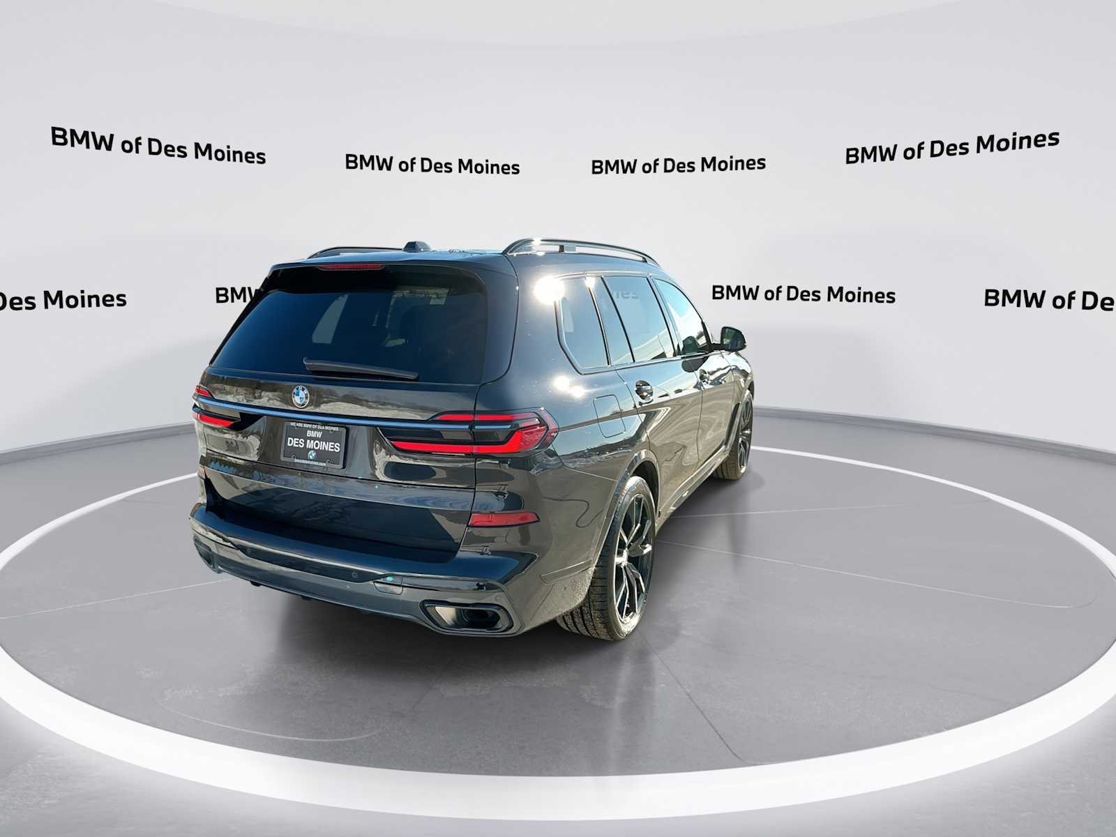 Thumbnail: 2023 BMW X7 - 8