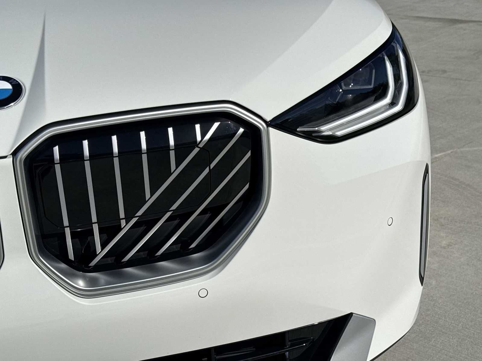 Thumbnail: 2026 BMW X3 - 11