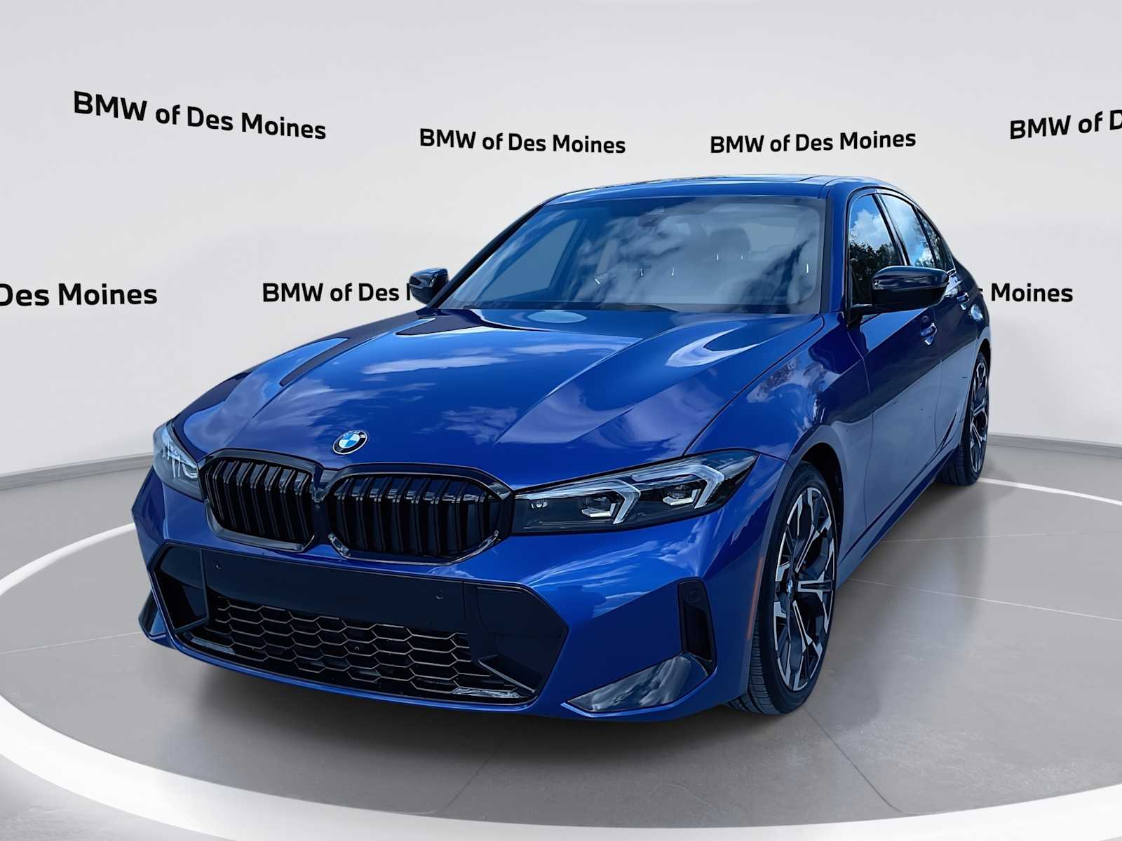 2026 BMW 3 Series 330i's photo