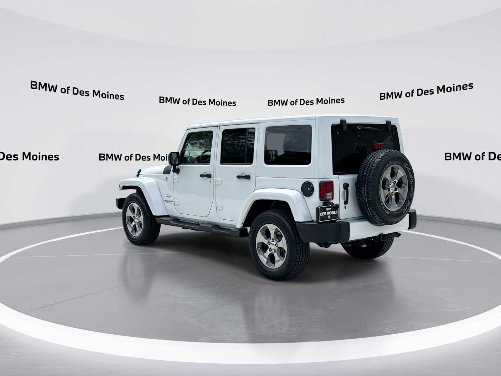 Thumbnail: 2016 Jeep Wrangler - 6