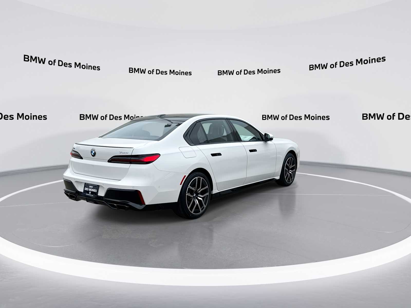 Thumbnail: 2026 BMW 7 Series - 8