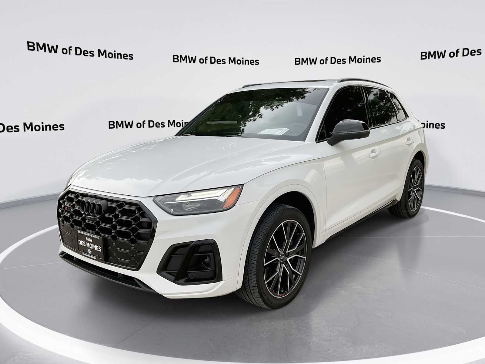 2024 Audi SQ5 Premium Plus's photo