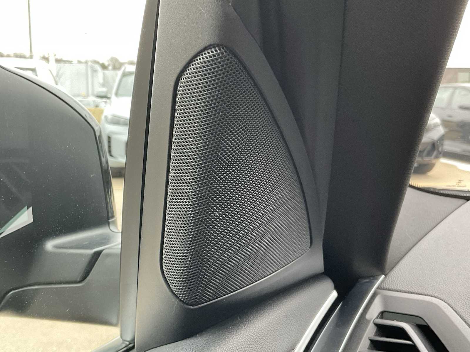 Thumbnail: 2024 BMW X3 - 32