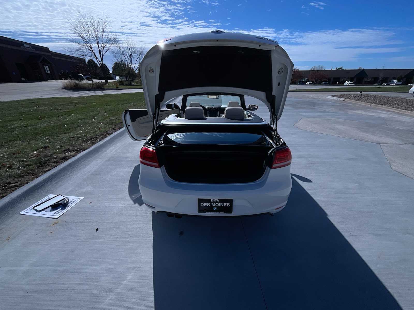 Thumbnail: 2014 Volkswagen Eos - 37