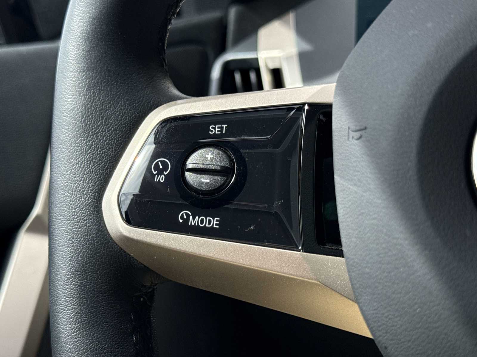 Thumbnail: 2026 BMW iX - 25