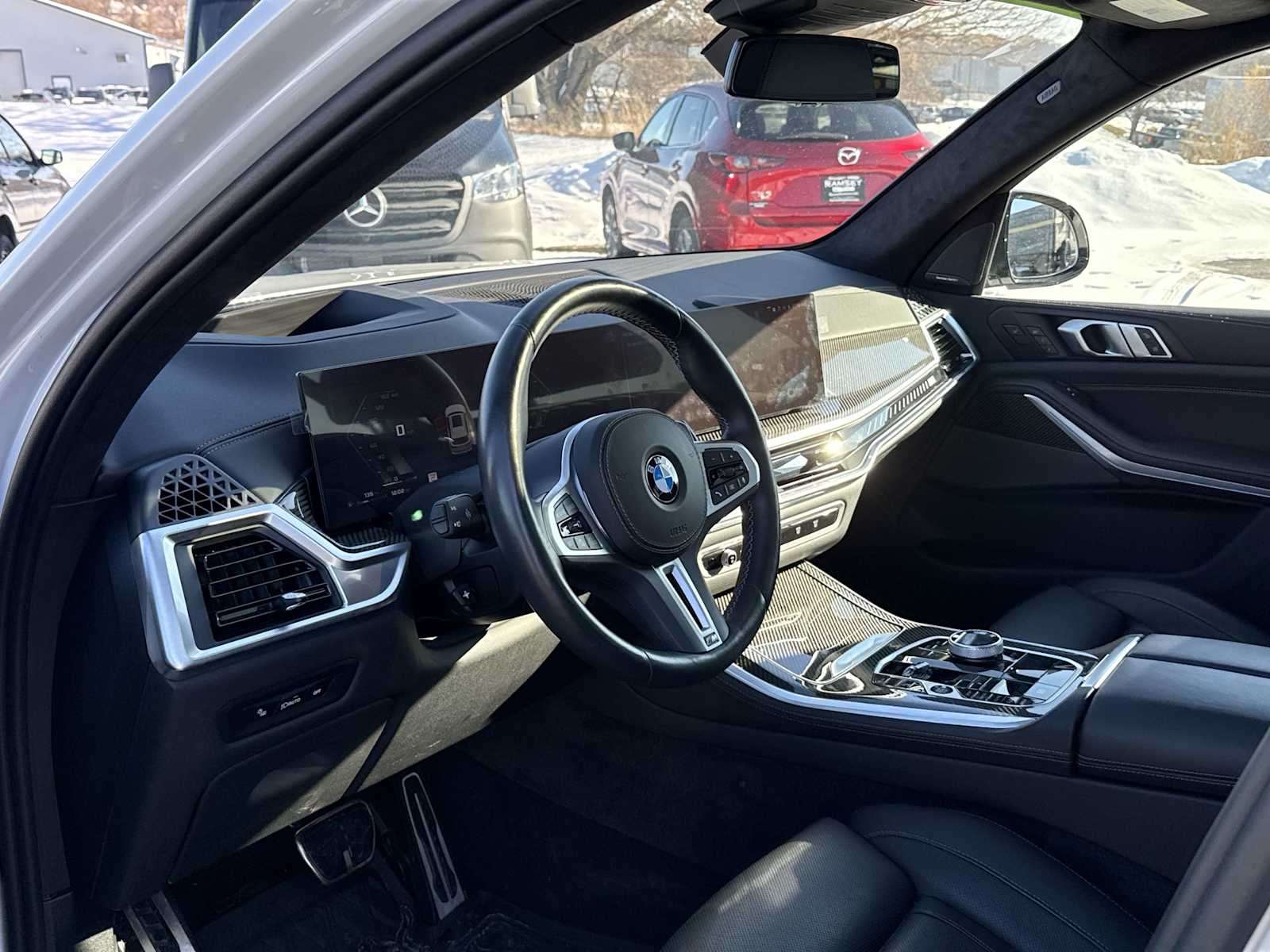 Thumbnail: 2025 BMW X5 - 10