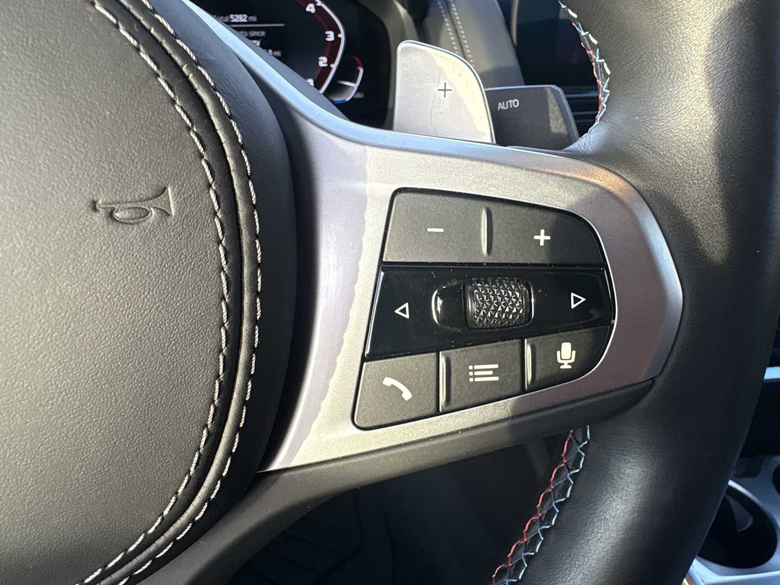 Thumbnail: 2025 BMW 8 Series - 29