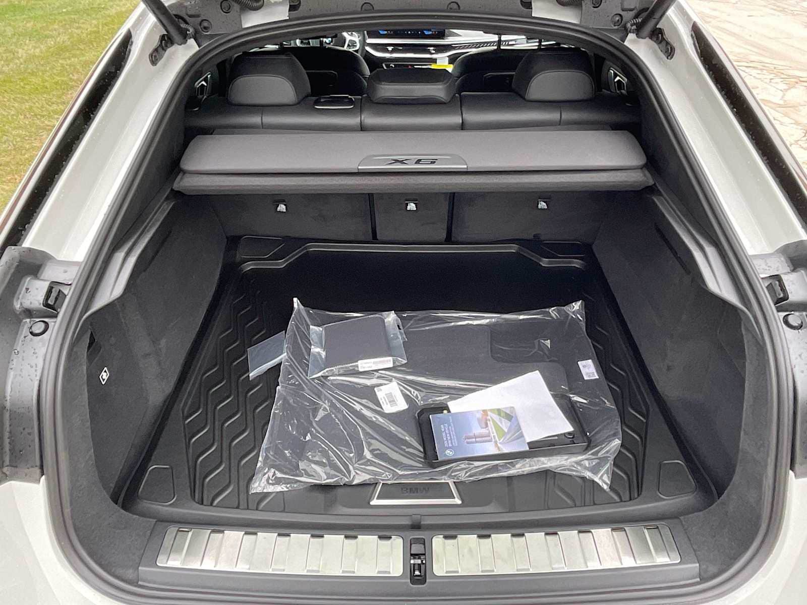 Thumbnail: 2026 BMW X6 - 36